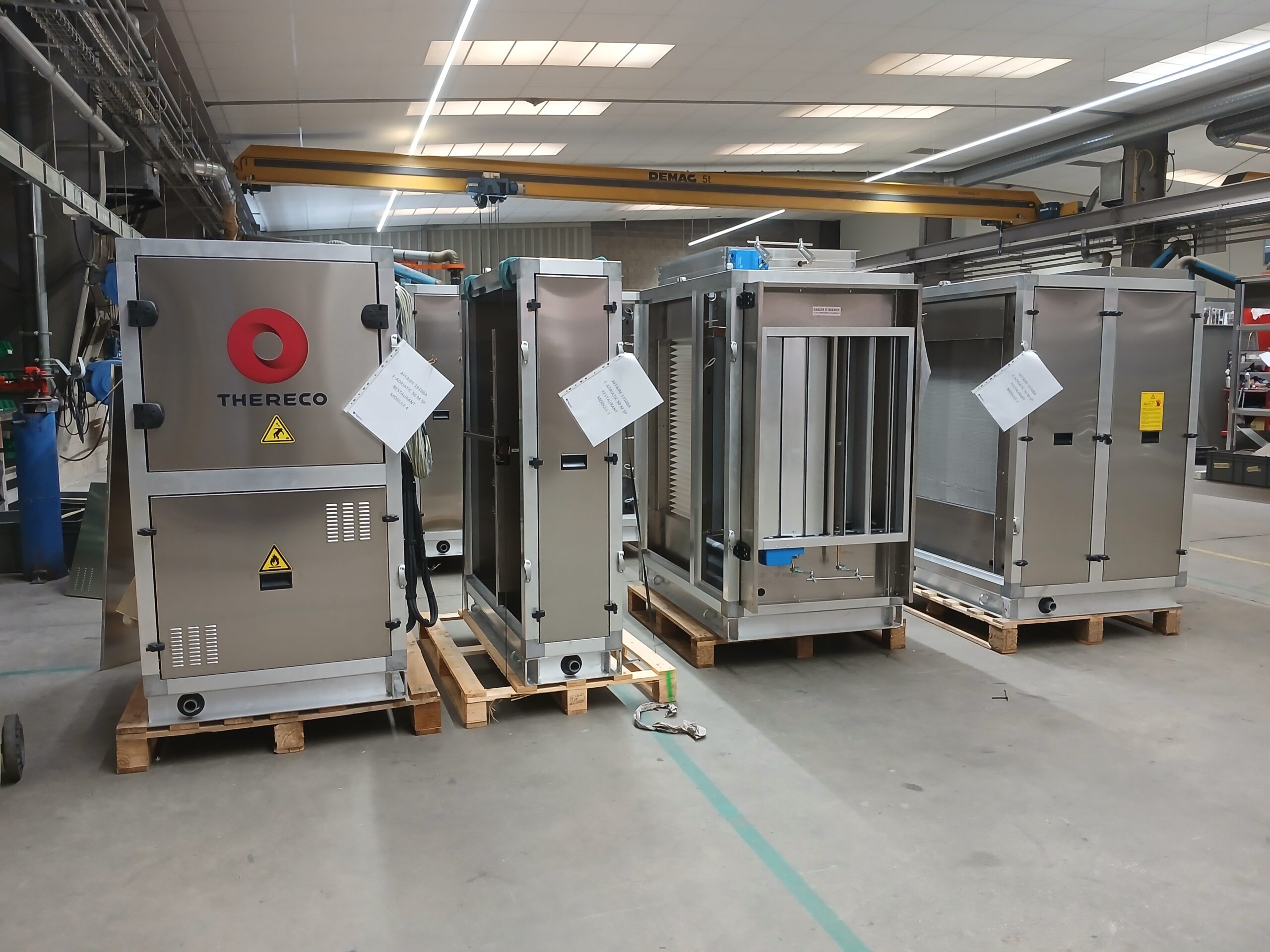Machine en plusieurs parties